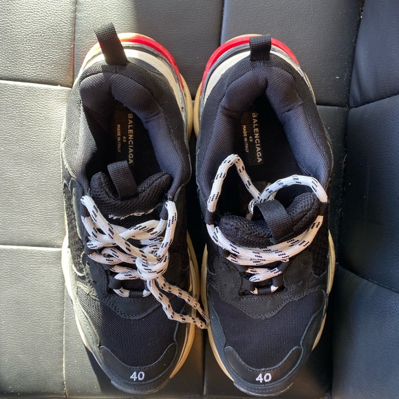 Authentic Triple s , older model (made in Italy) - Picture 3 of 7